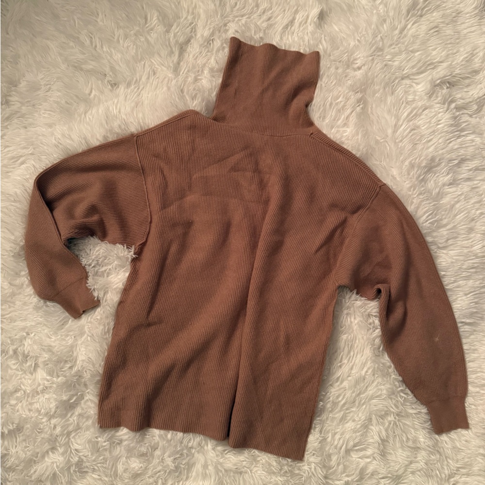 Cozy pinkish Brown oversized Turtleneck Sweater
